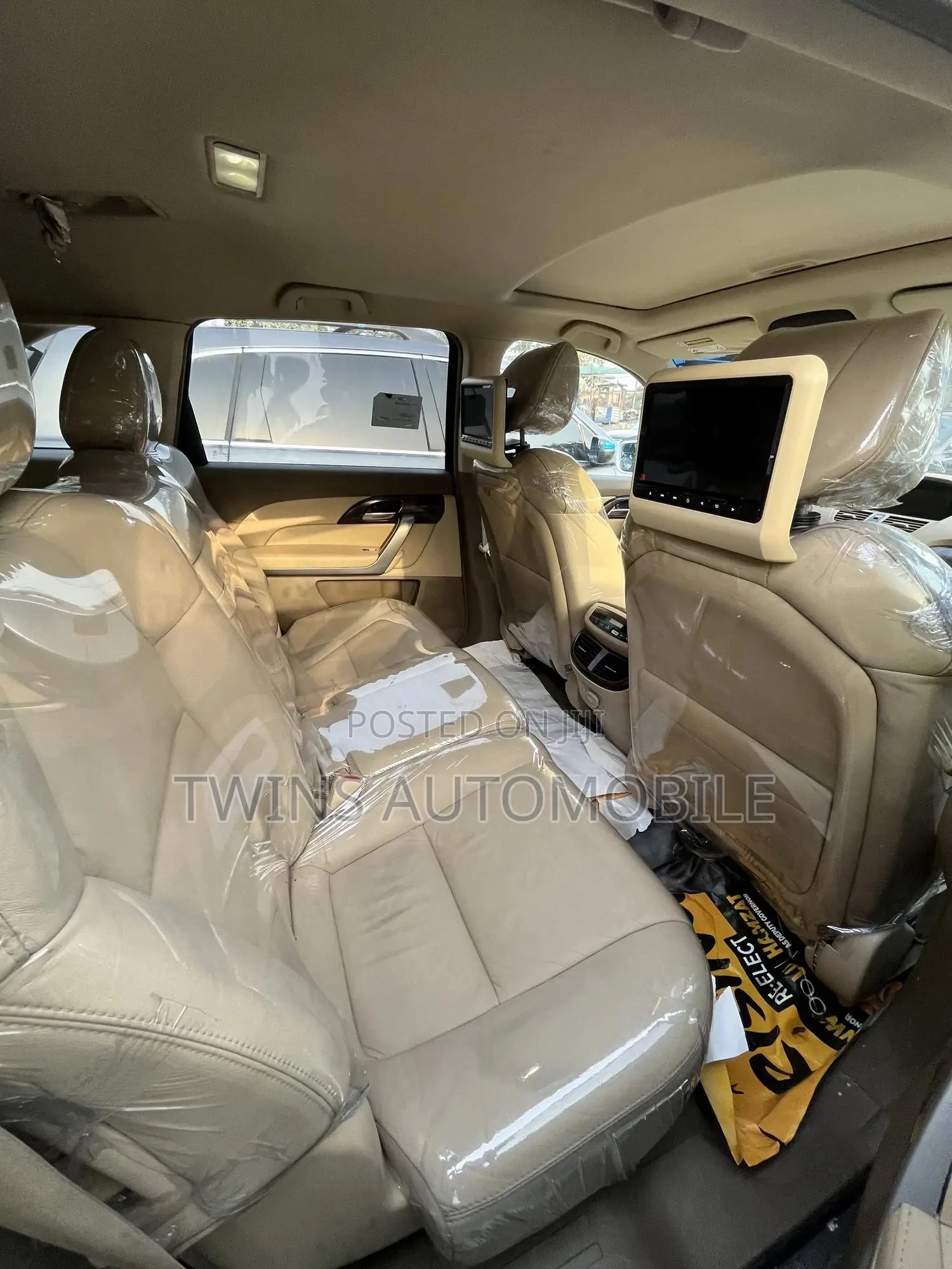 Acura MDX SUV 4dr AWD (3.7L 6cyl 6A) 2011 White