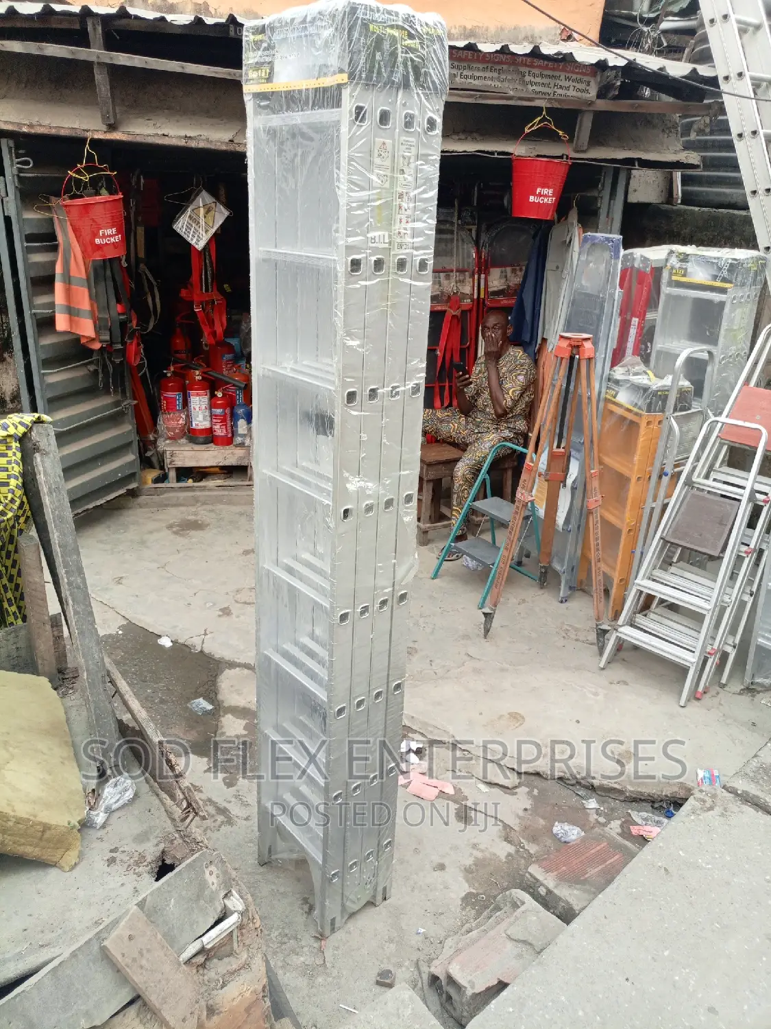 4x8 Heavy Duty Upspirit Aluminium Ladder