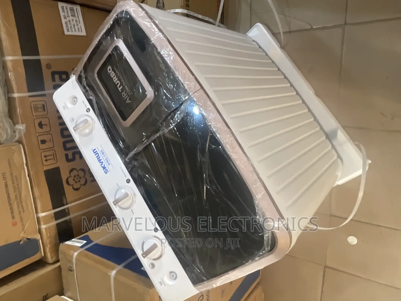 Brand New Complete 7kg Skyrun Washing and Drying Machine.