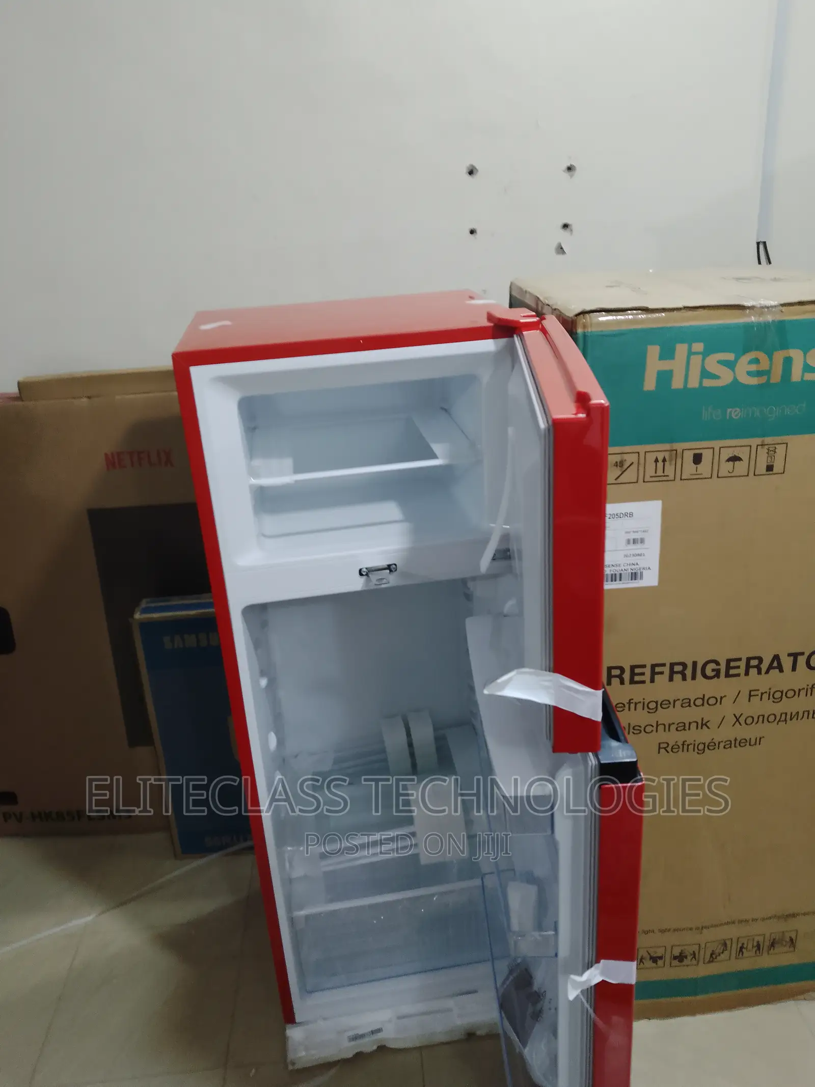 Hisense Easy to Clean Top Mount 204L Refrigerator DRB-205
