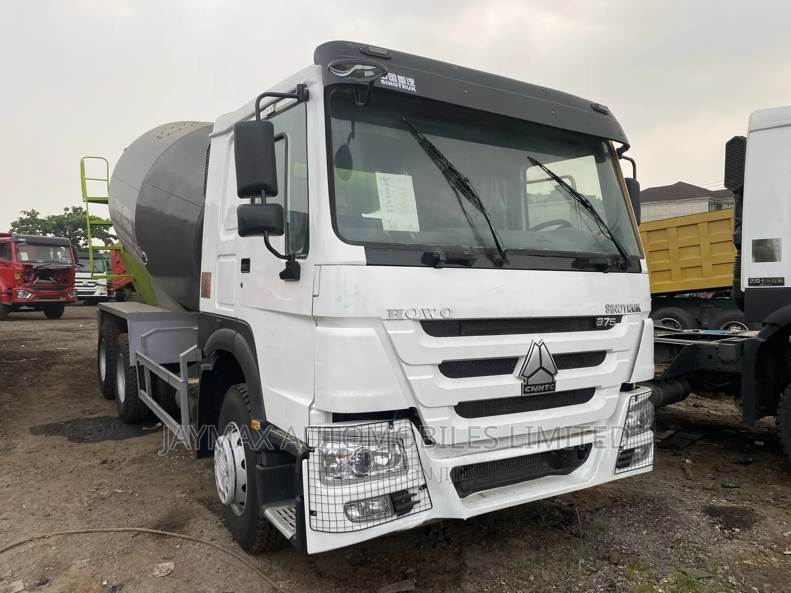 375hp Howo Concrete Mixer 10tyres