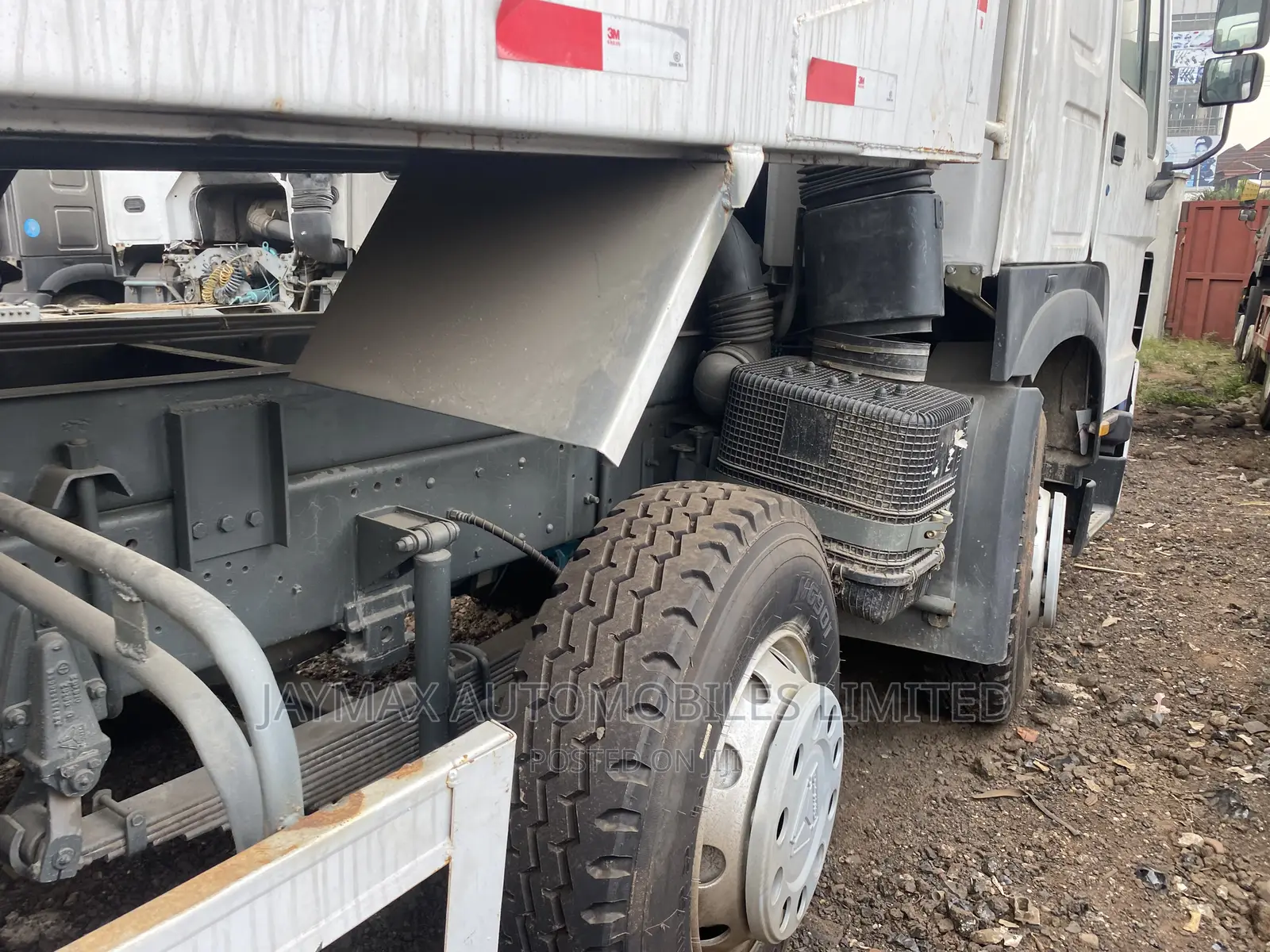 Howo 371 Dump Truck With 12 Tyres