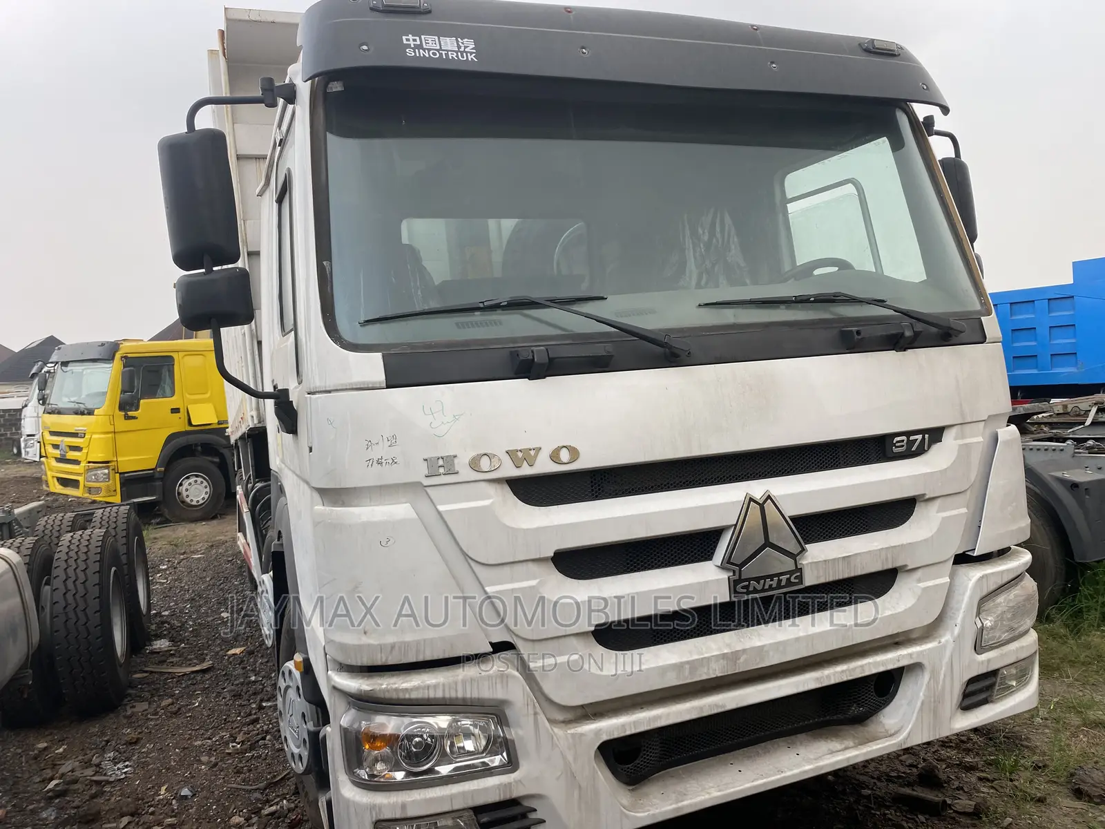 Howo 371 Dump Truck With 12 Tyres