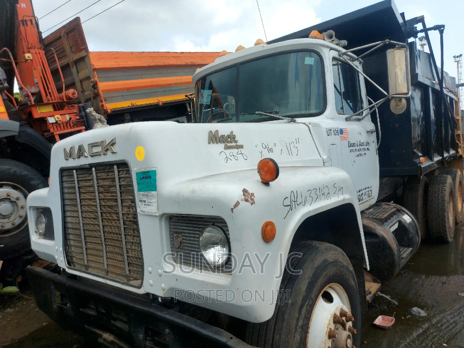 New Arrival 24valve R Model MACK Ten Tyres Dump Truck Ten Bo