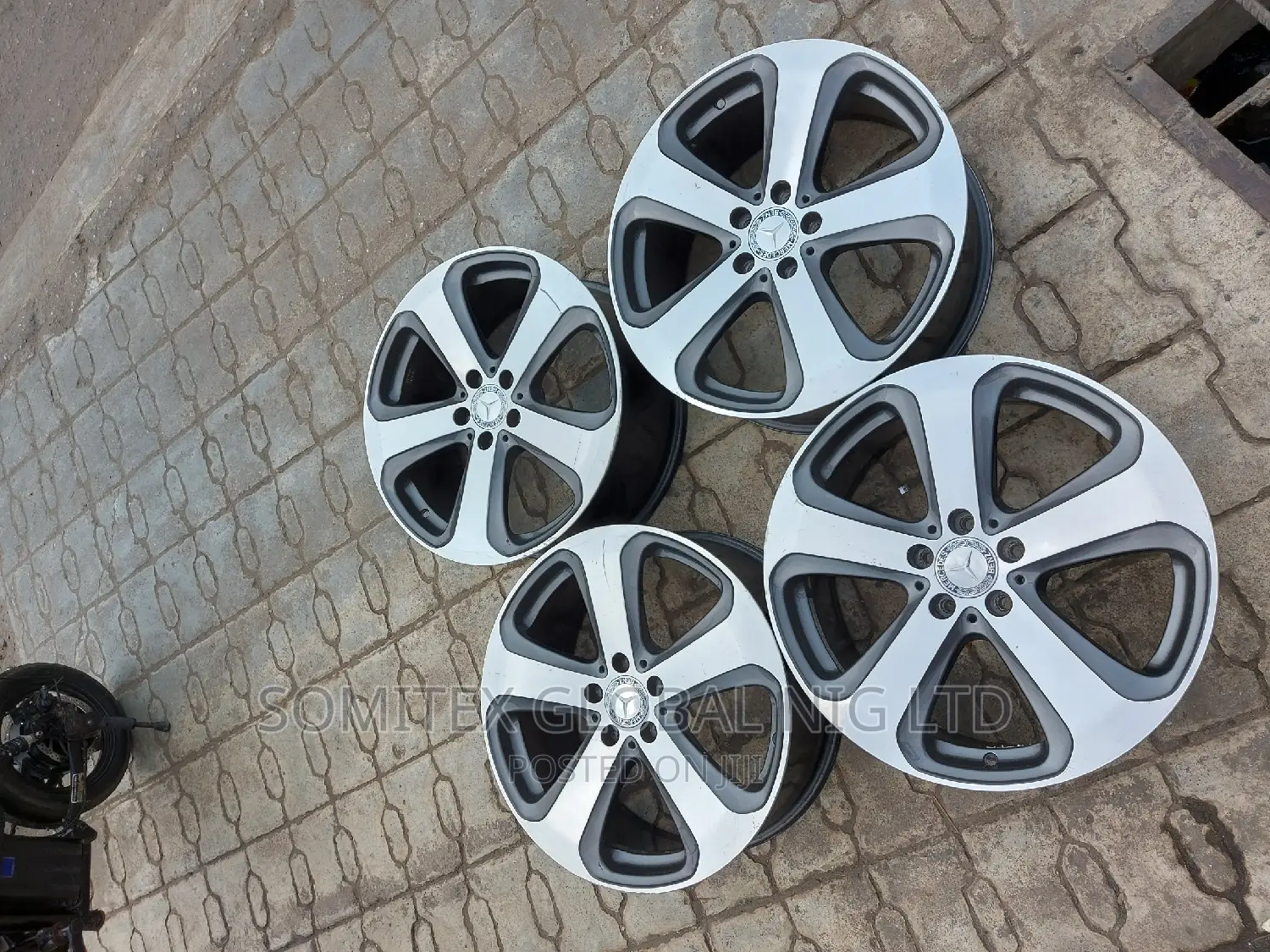 Mercedes 4matic Alloyed Rim19.