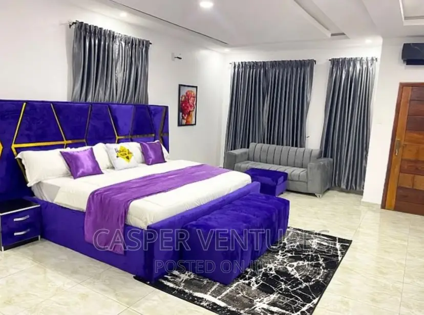 Spacious and Magical Room Parlor