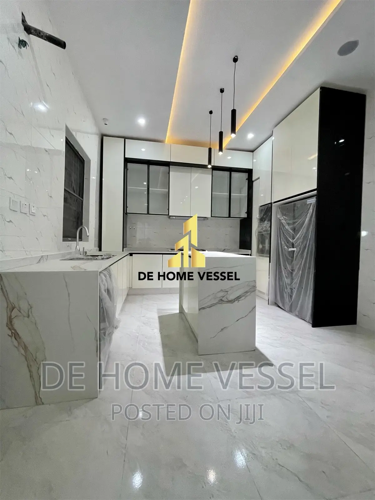4bdrm Duplex in Lekki for sale