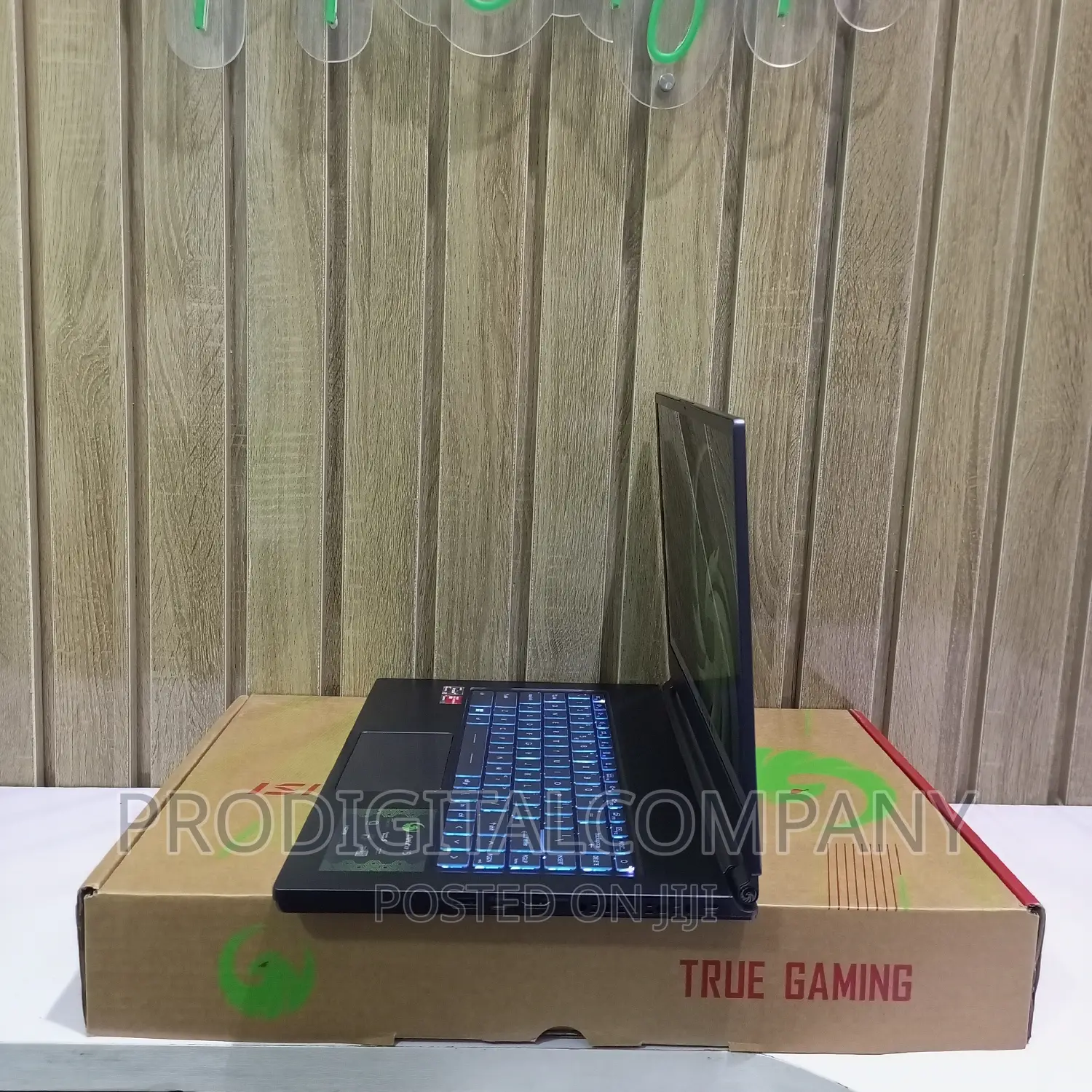 Laptop MSI 16GB AMD Ryzen 7 SSD 1T
