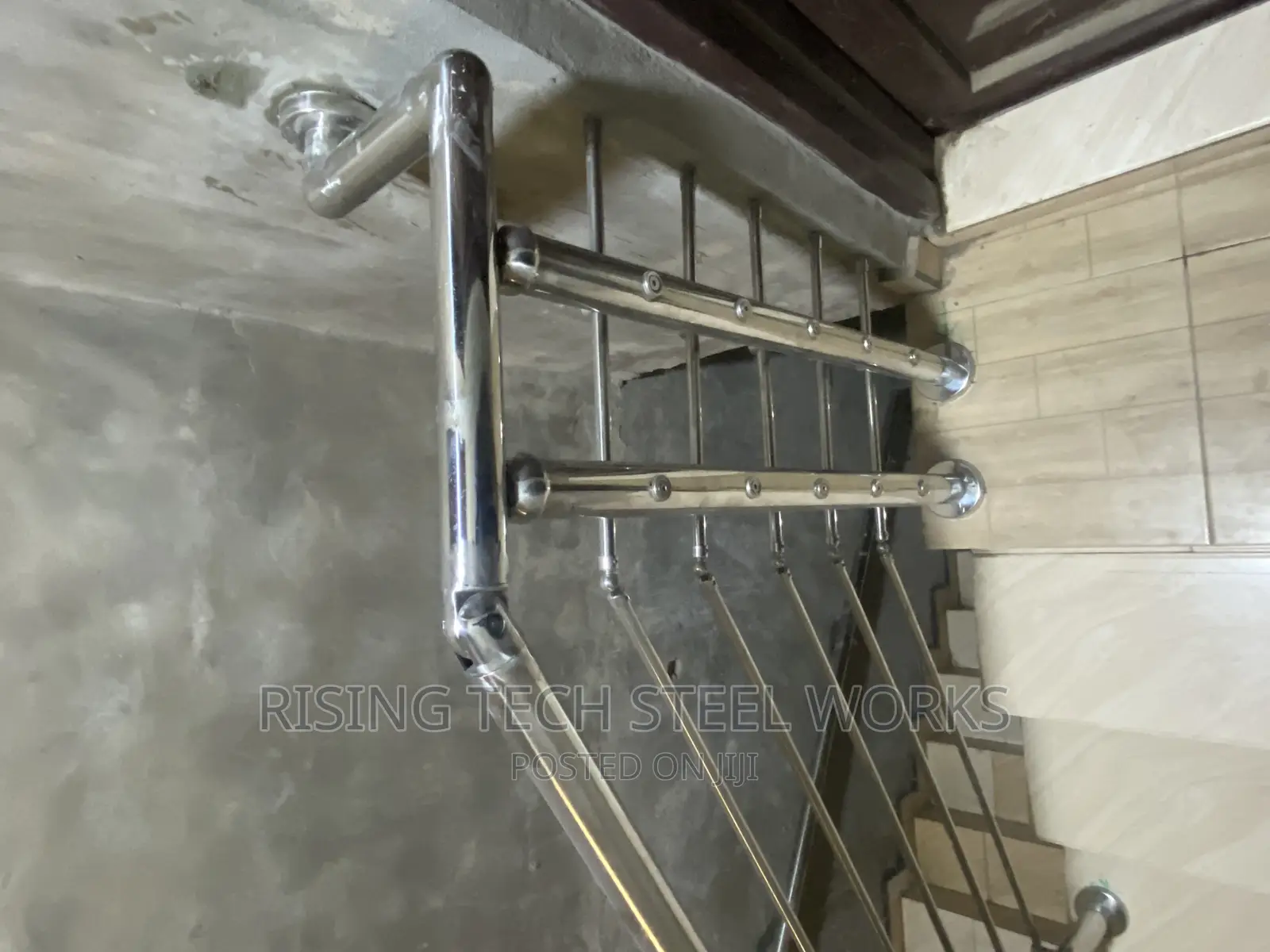 Quality Stainless Hand Rail. Available in Different Designs,