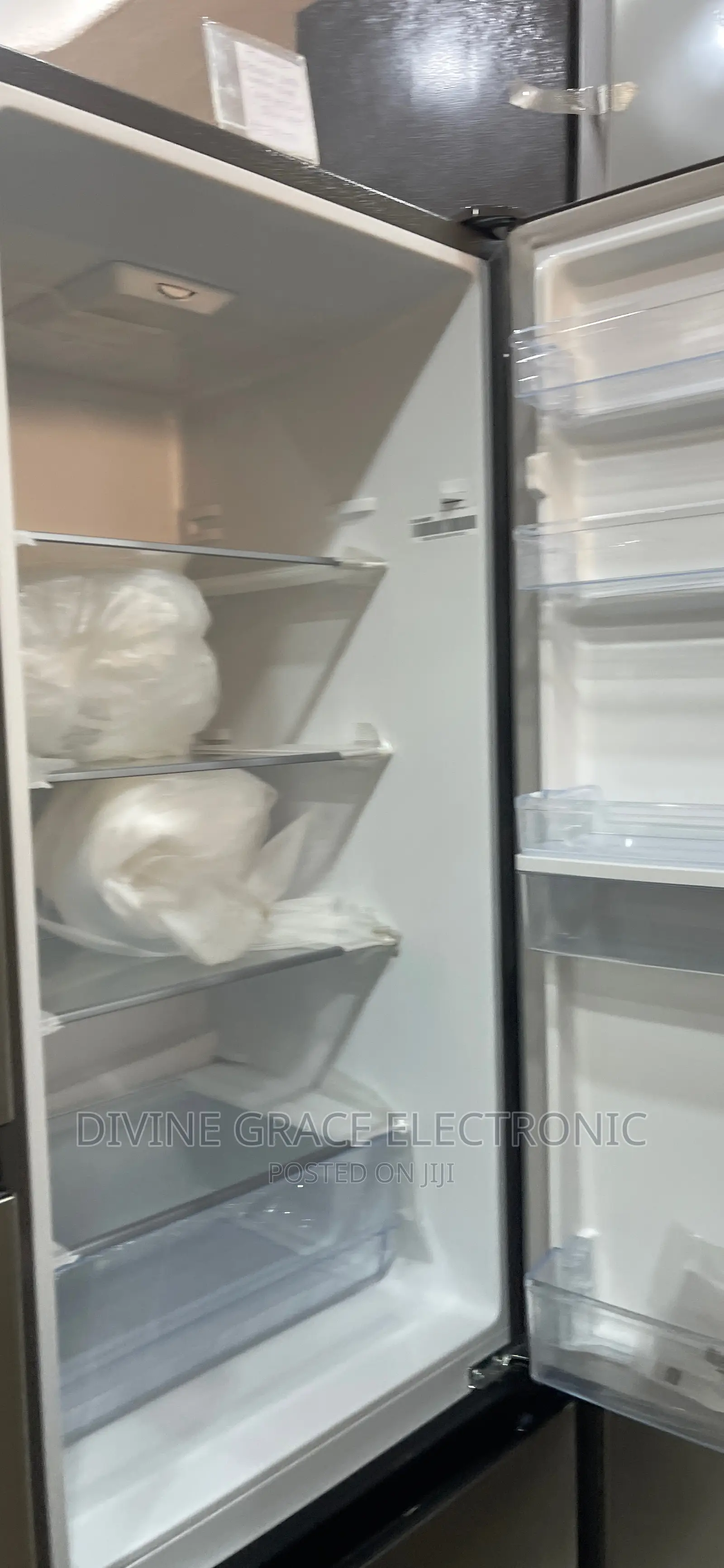 264litres Hisense Double Door Water Dispenser Refrigertor