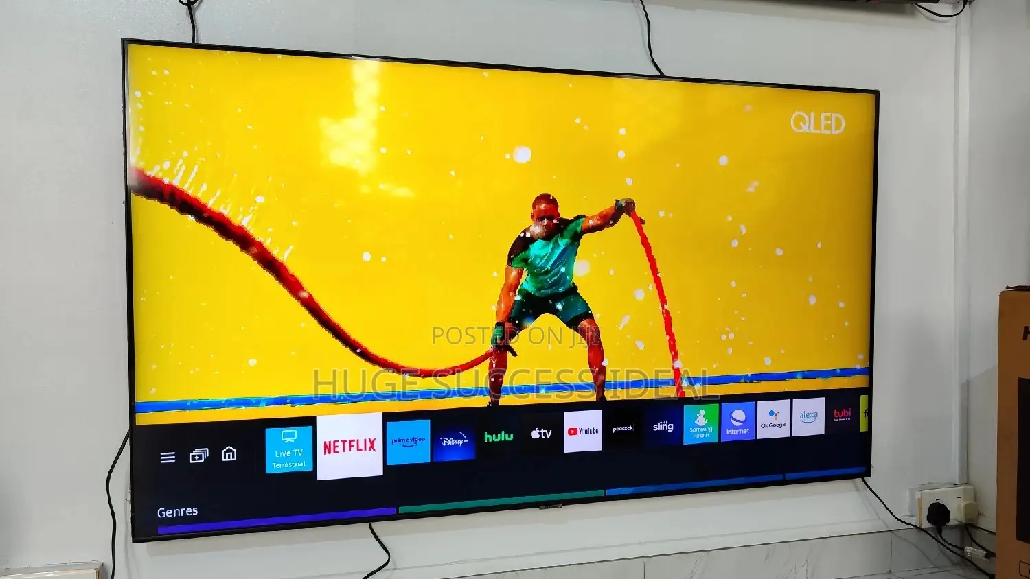 SAMSUNG 65" Smart Ultra HD HDR QLED TV With Bixby, Alexa