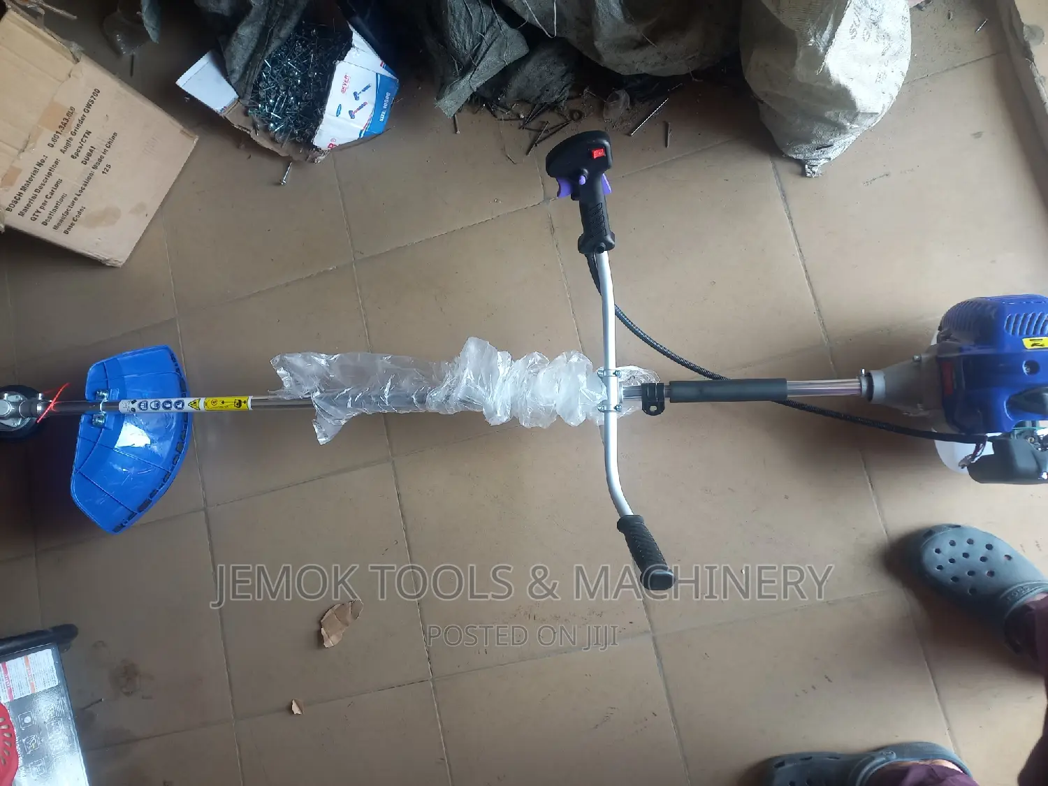 Brush Cutter Machine (Grass Cutting Machine)