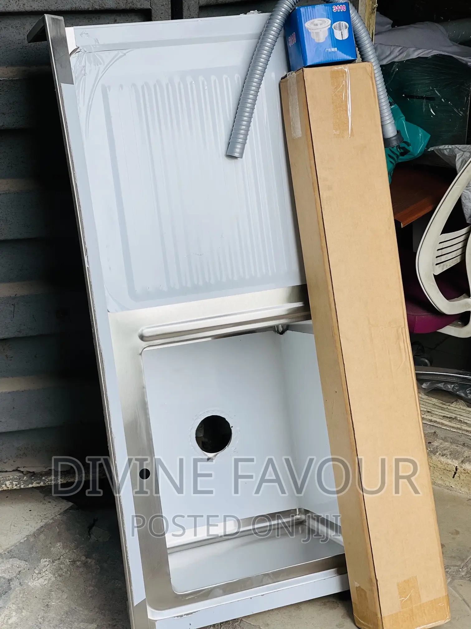 Single Bowl Sink With Side