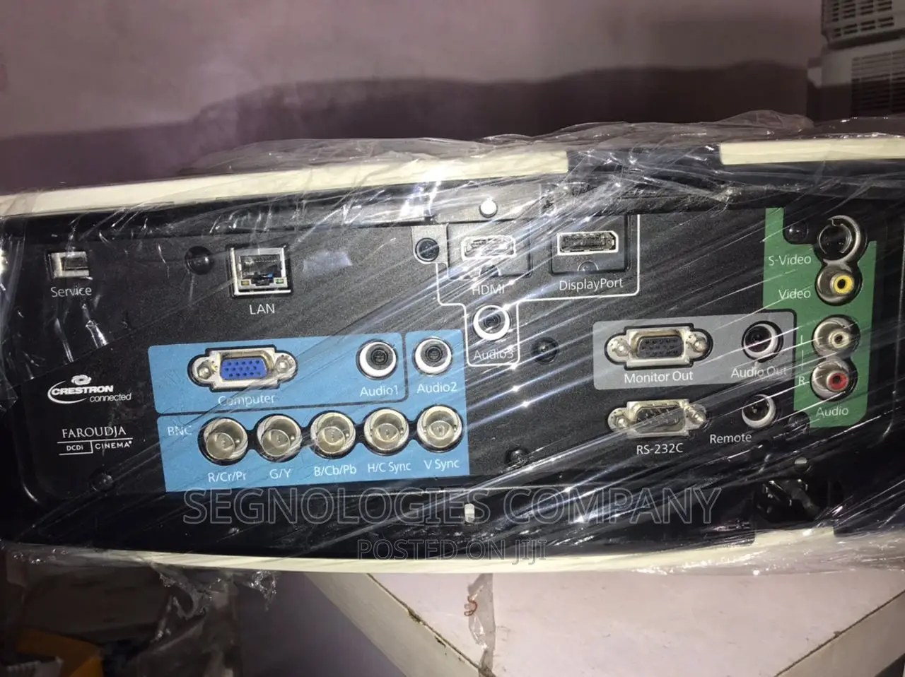 Epson Eb-G6350 7000 Lumens Xga Projector