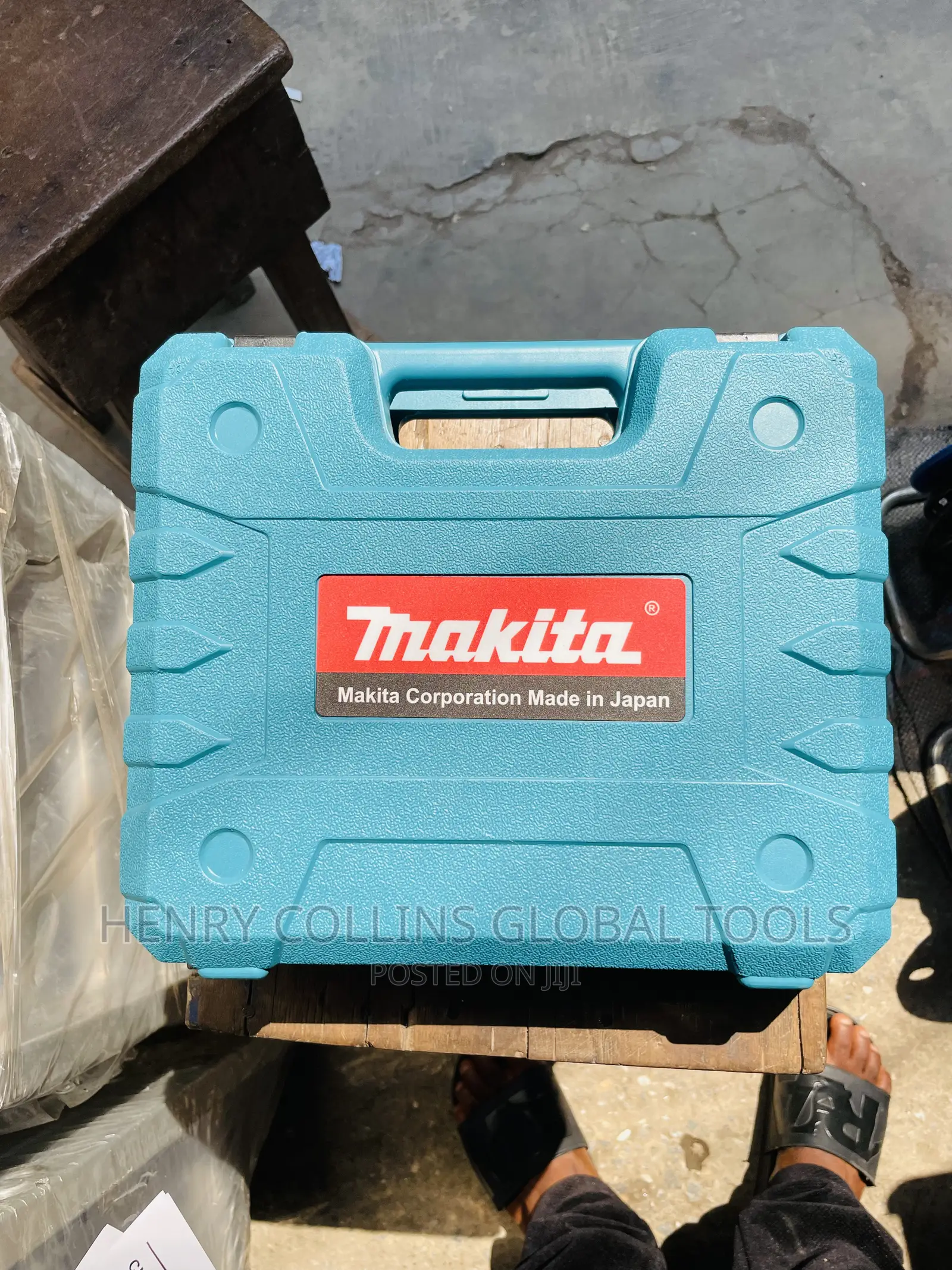 Makita Cordless Drilling Machine