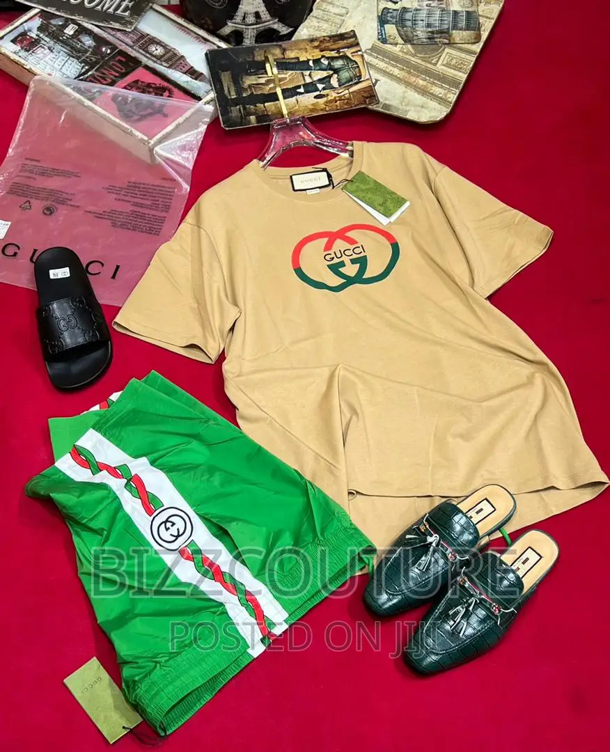 Original GUCCI T-Shirts Available in Store