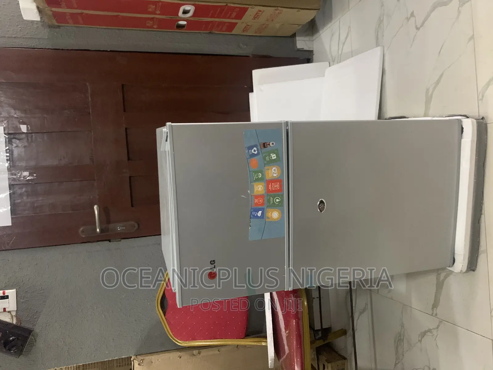 LG Refrigerator: Double Door