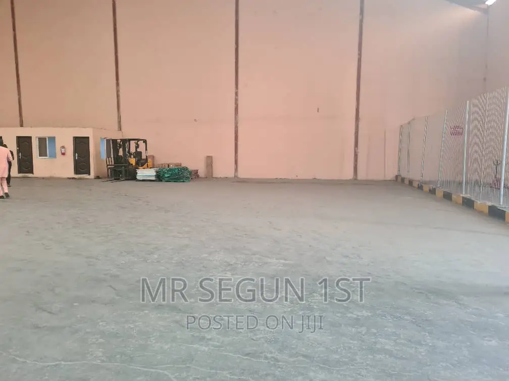 Warehouse for Lease