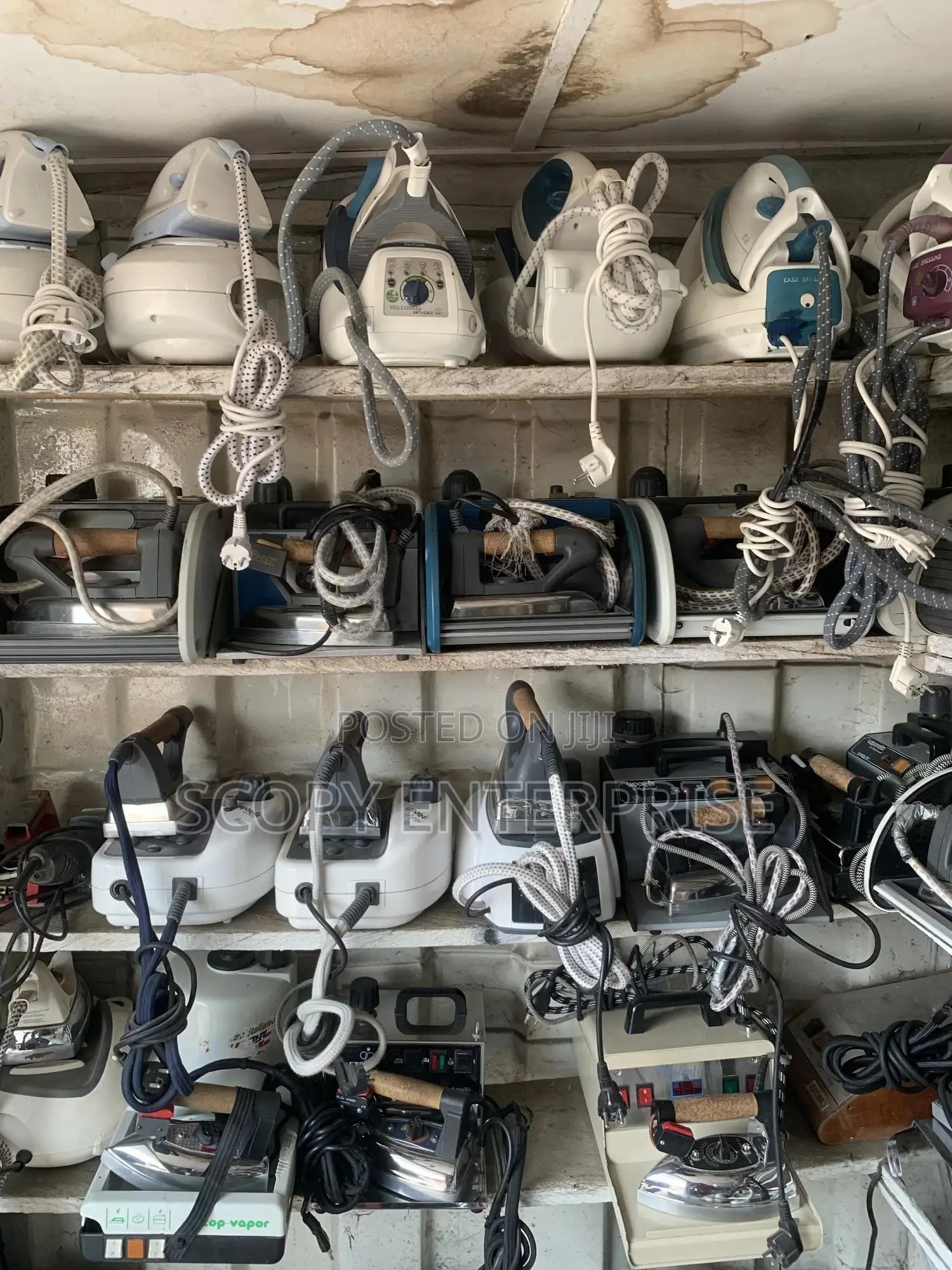 Industrial Steam Irons for Laundry and Fashion