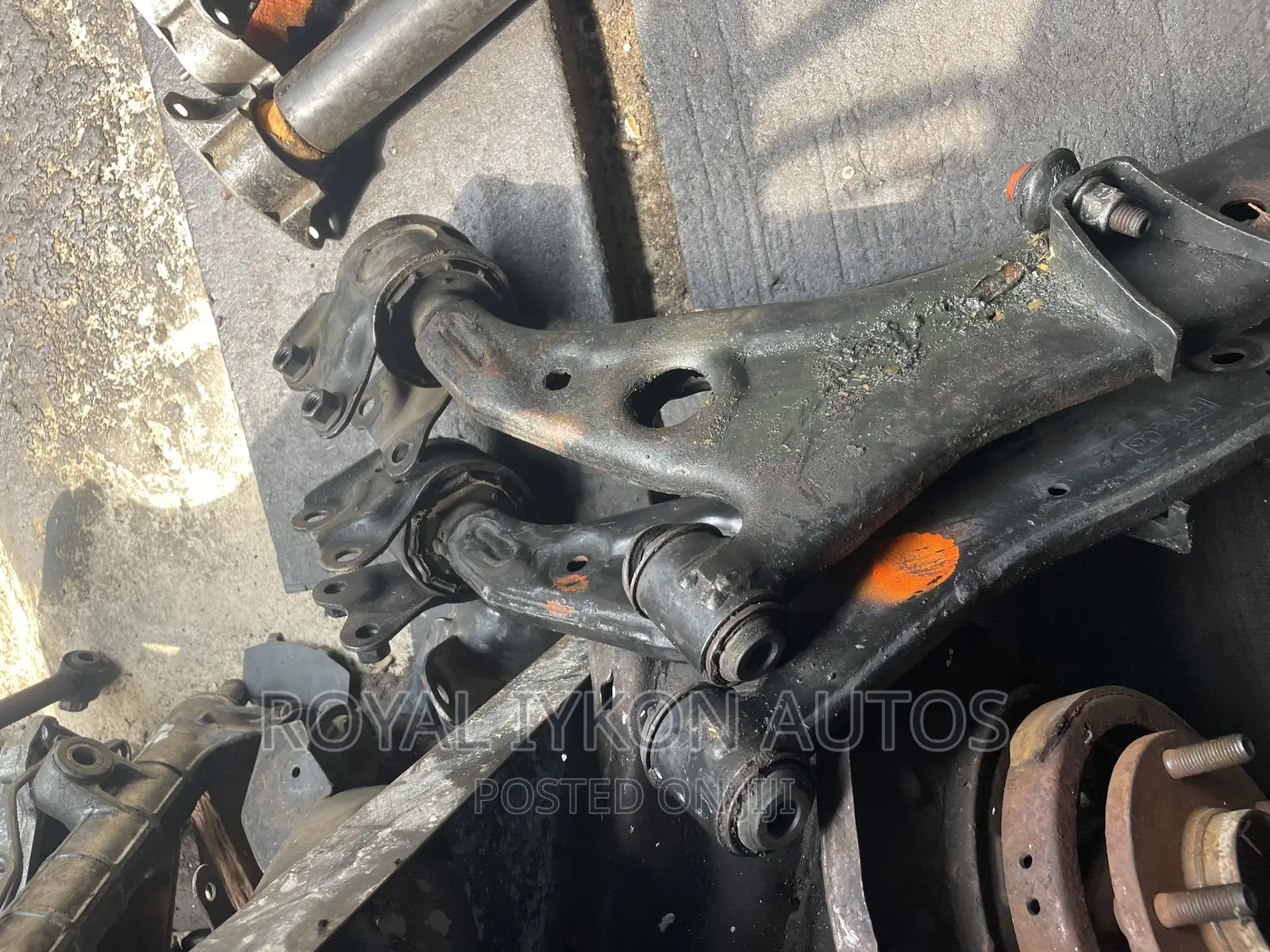 Low Arms Ford Edge 2008