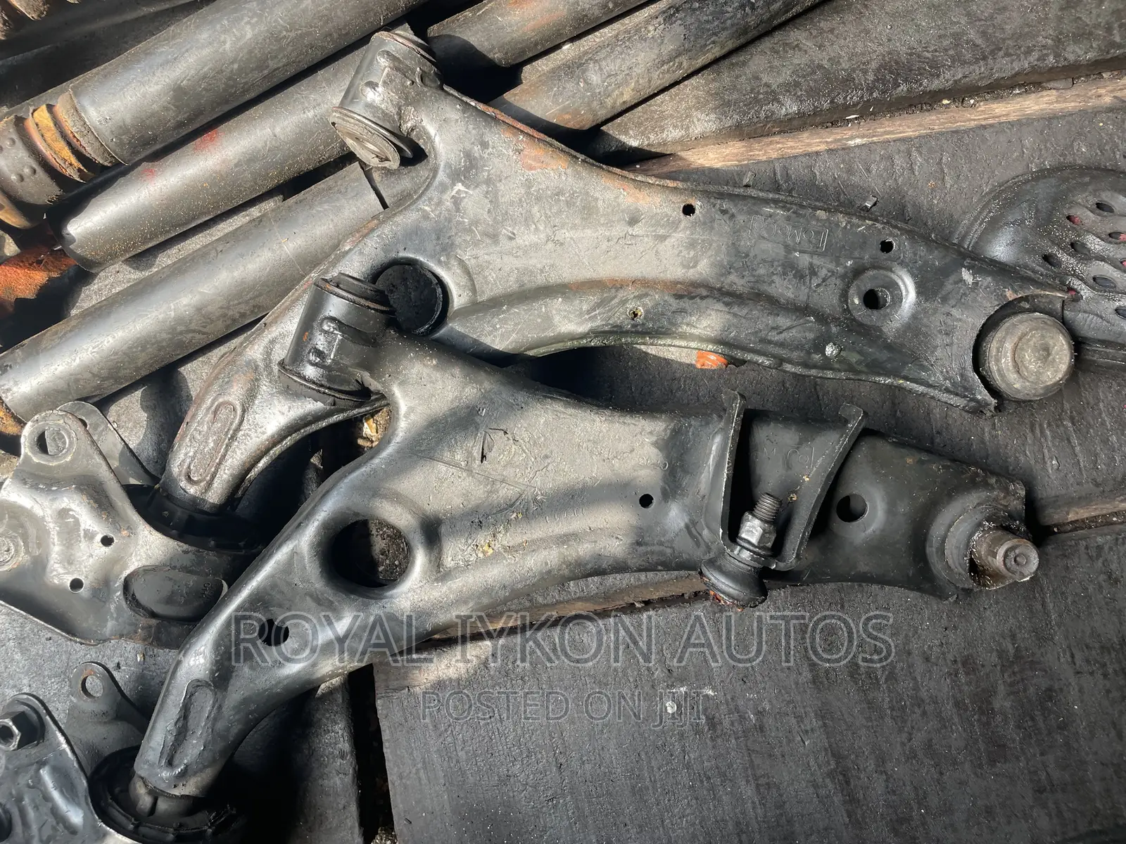 Low Arms Ford Edge 2008