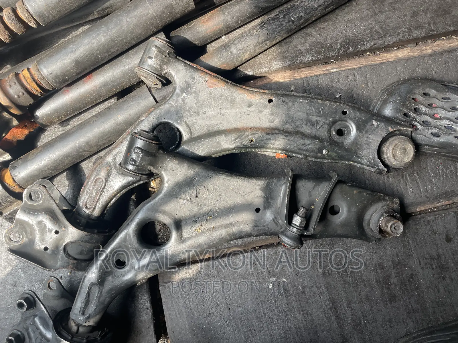Low Arms Ford Edge 2008