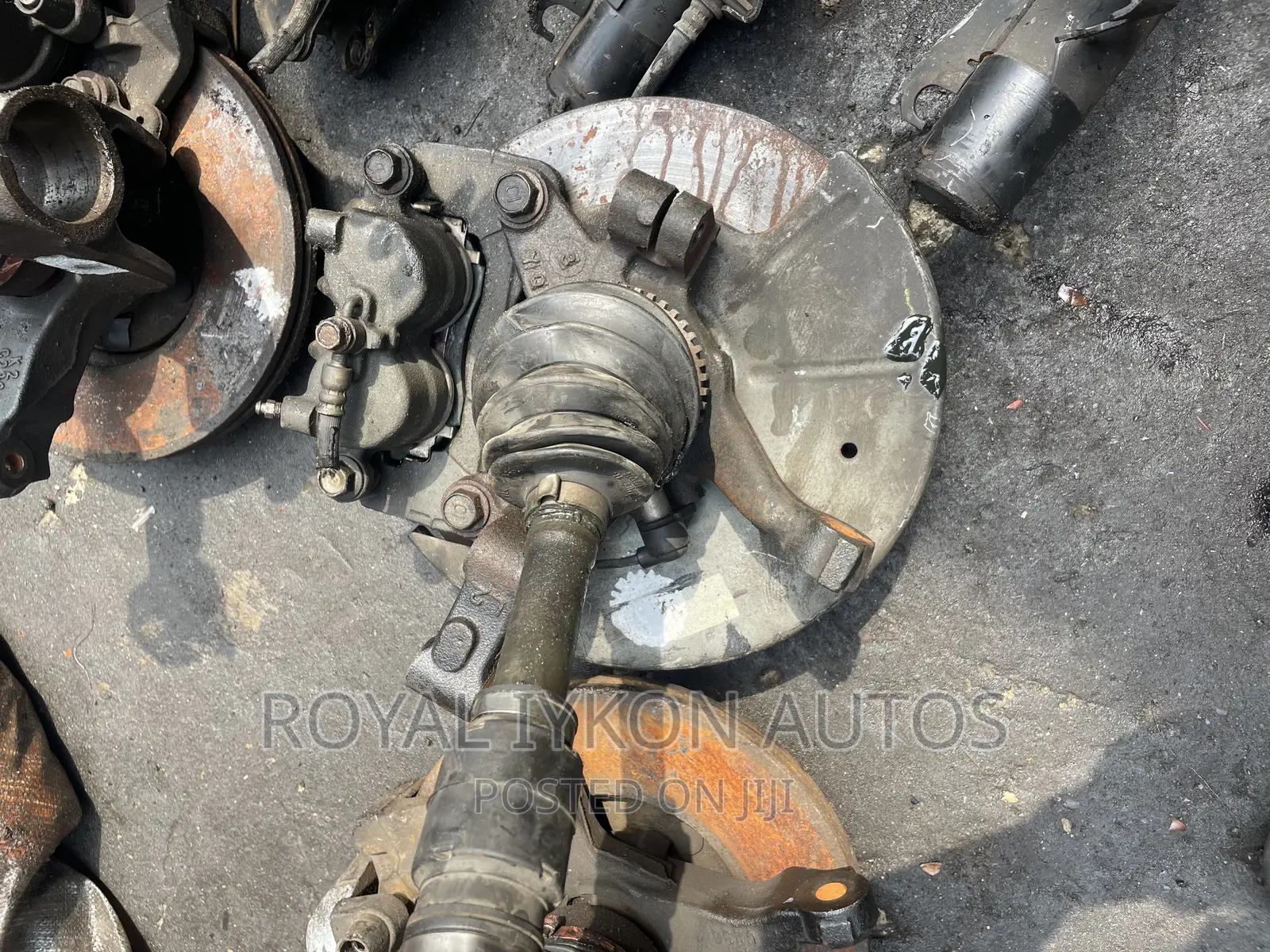 Complete Hub Mazda MPV 2005 Model