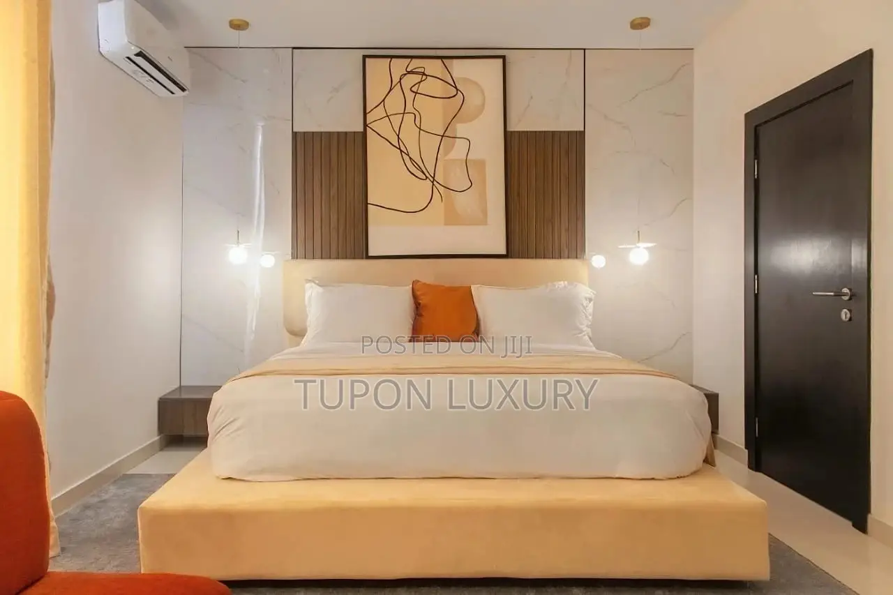 Luxury 3bdrm With Swimming Pool, in-House Cinema and Gym.