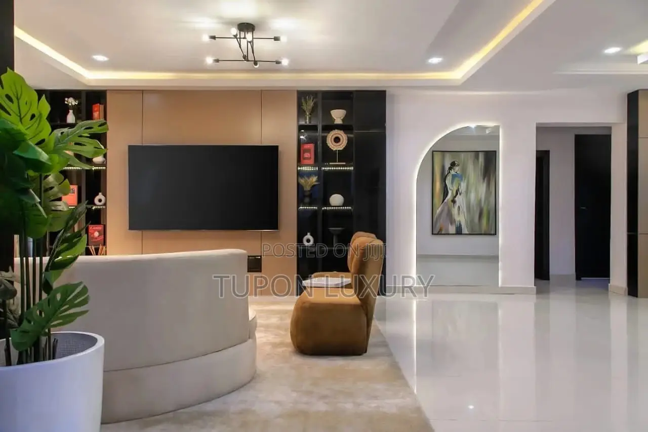 Luxury 3bdrm With Swimming Pool, in-House Cinema and Gym.