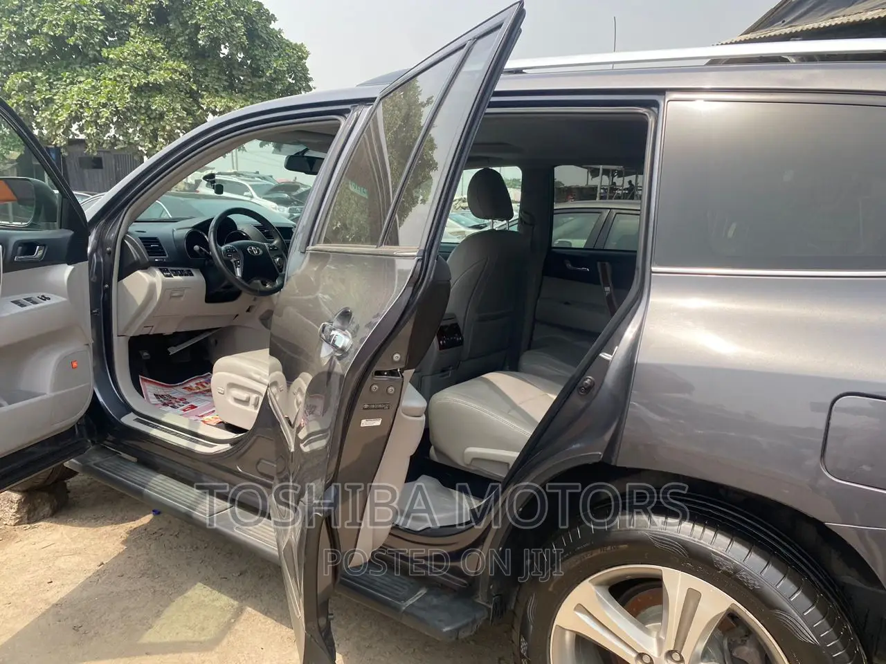 Toyota Highlander Limited 3.5l 4WD 2013 Gray