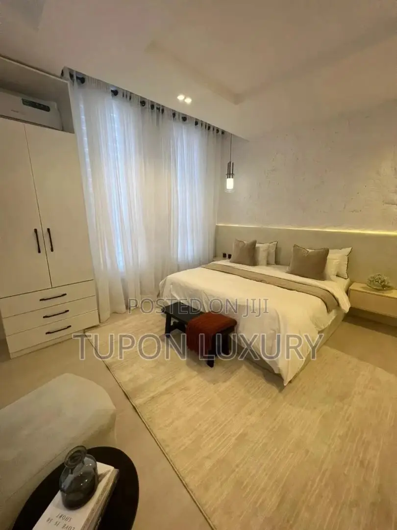 Luxury 2 Bedroom Apartment.