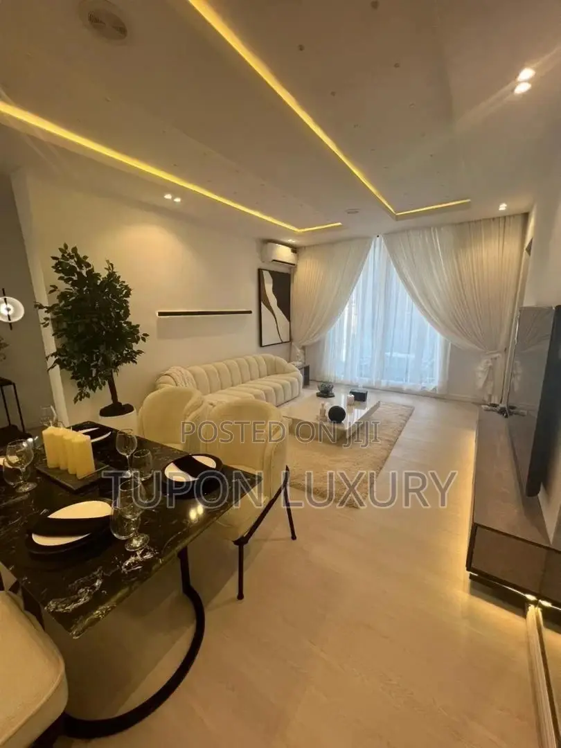 Luxury 2 Bedroom Apartment.