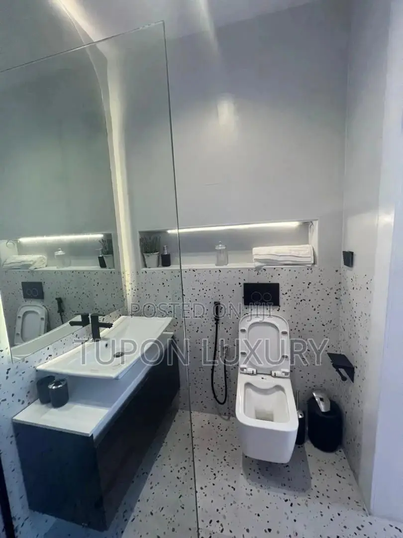Luxury 2 Bedroom Apartment.