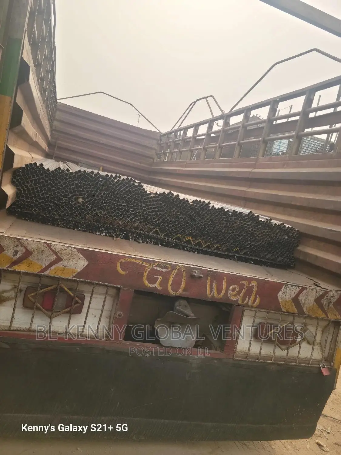 3⁄4 Mile Steel Pipes Available at Discount Prices