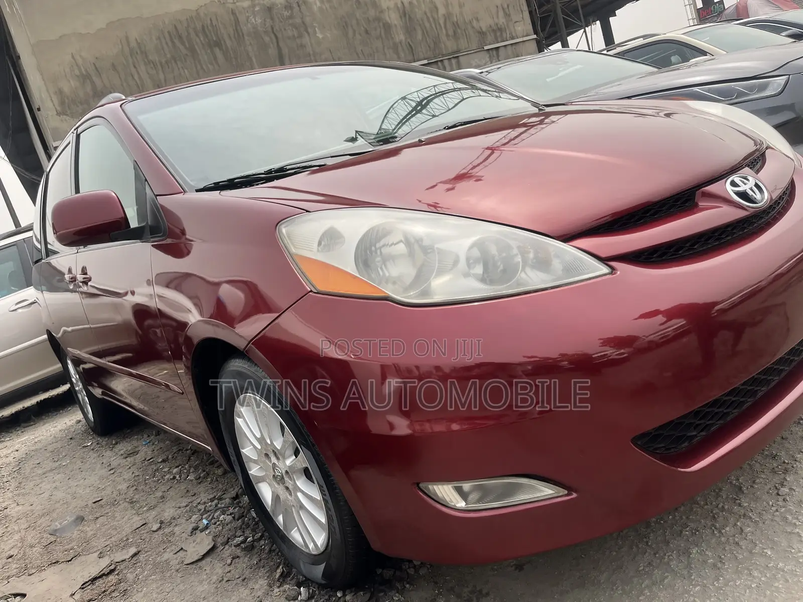 Toyota Sienna XLE AWD 2008 Red