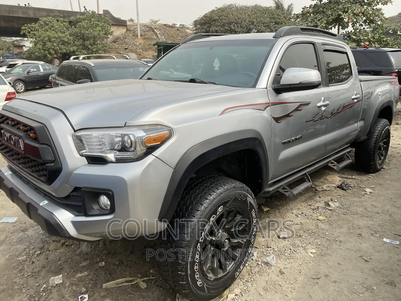 Toyota Tacoma TRD Off Road 2017 Silver