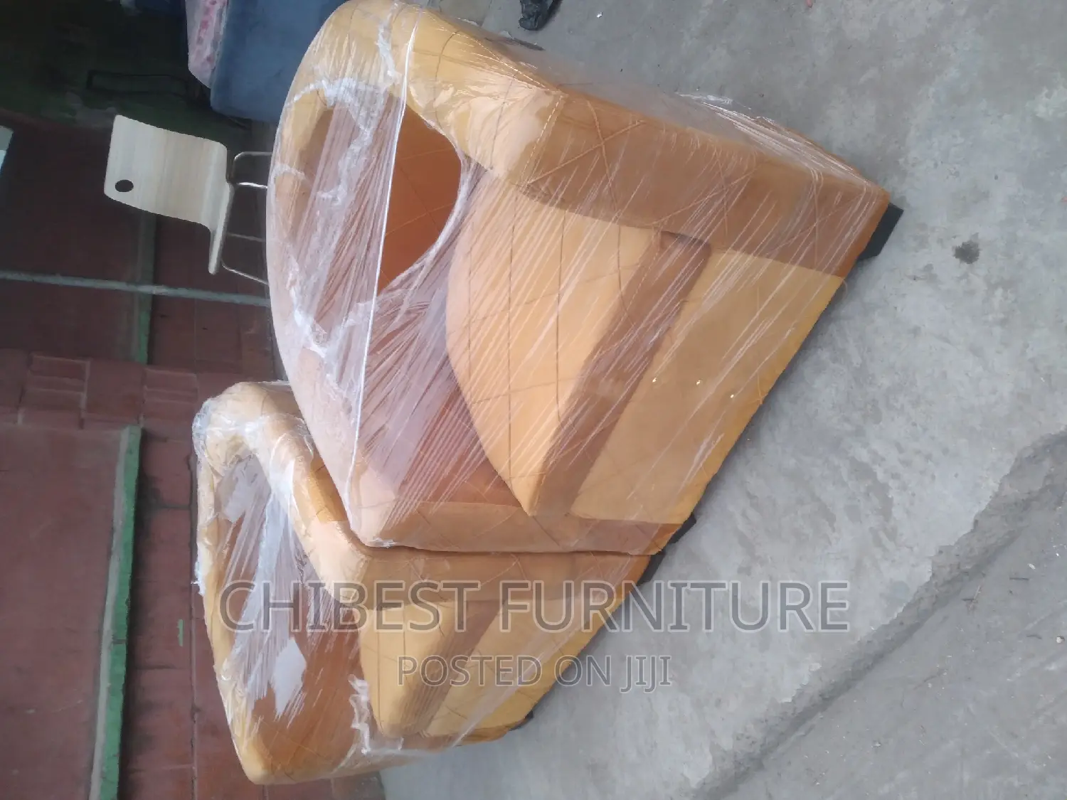Quality Single Seater Ulphostery Padded Sofa Fabric Chair