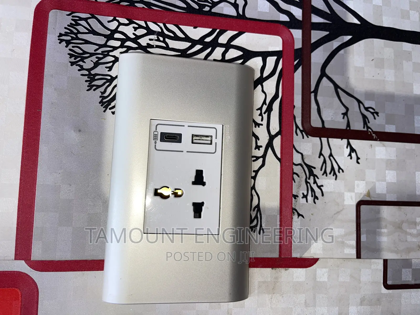 Legrand Special Sockets With Usb Type C Matt Silver