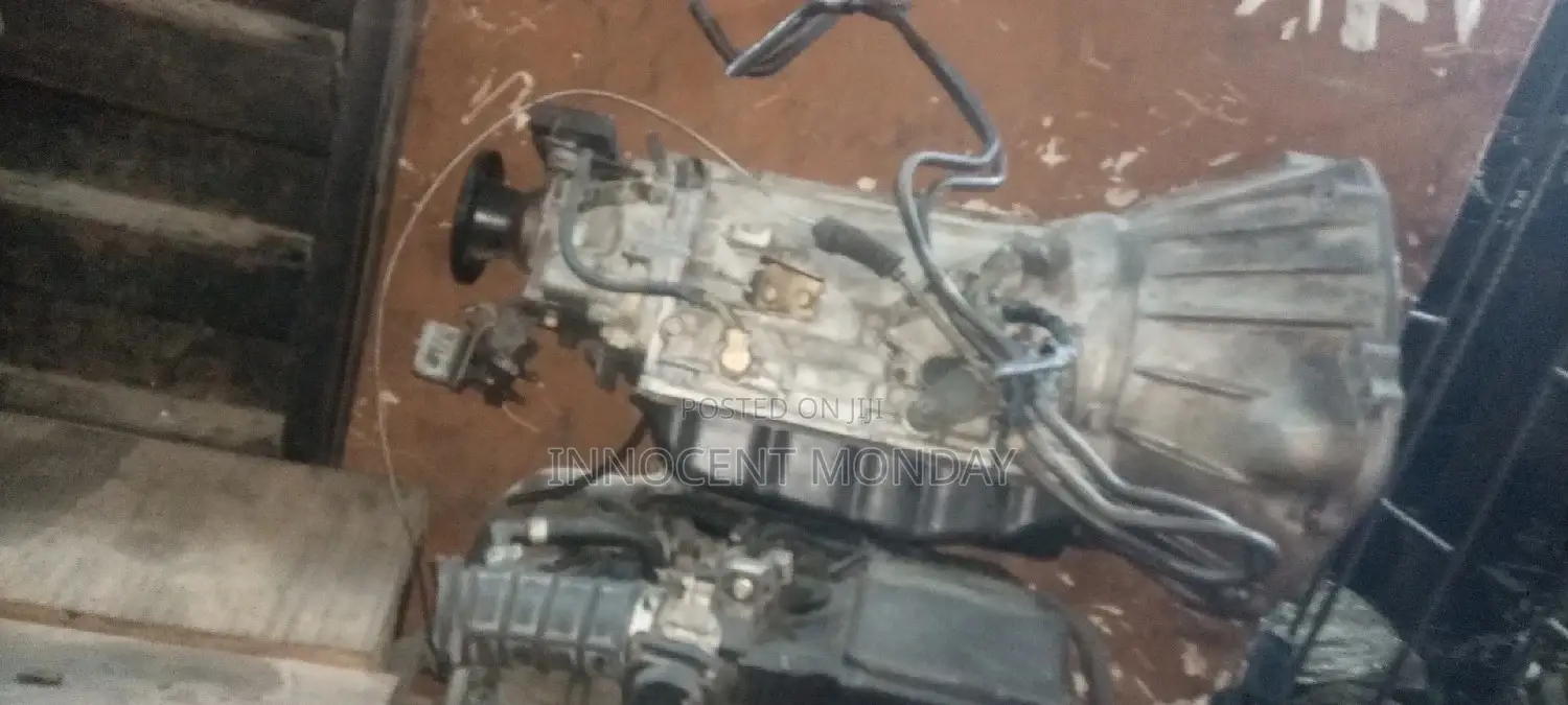 Nissan Xterra 2000 Model Transmission.