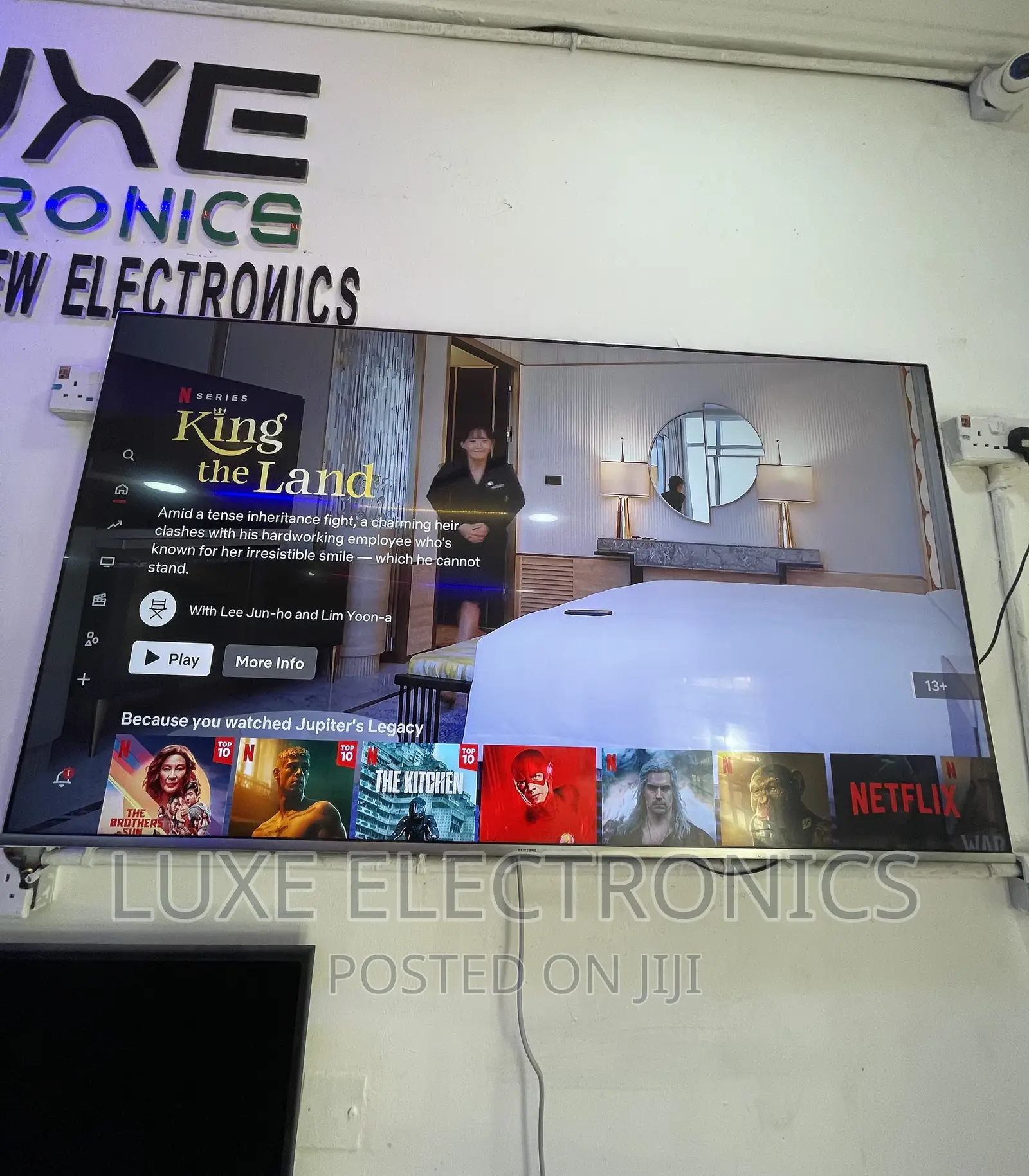 65 Inches Samsung Qled Smart Tv With One Connect Box