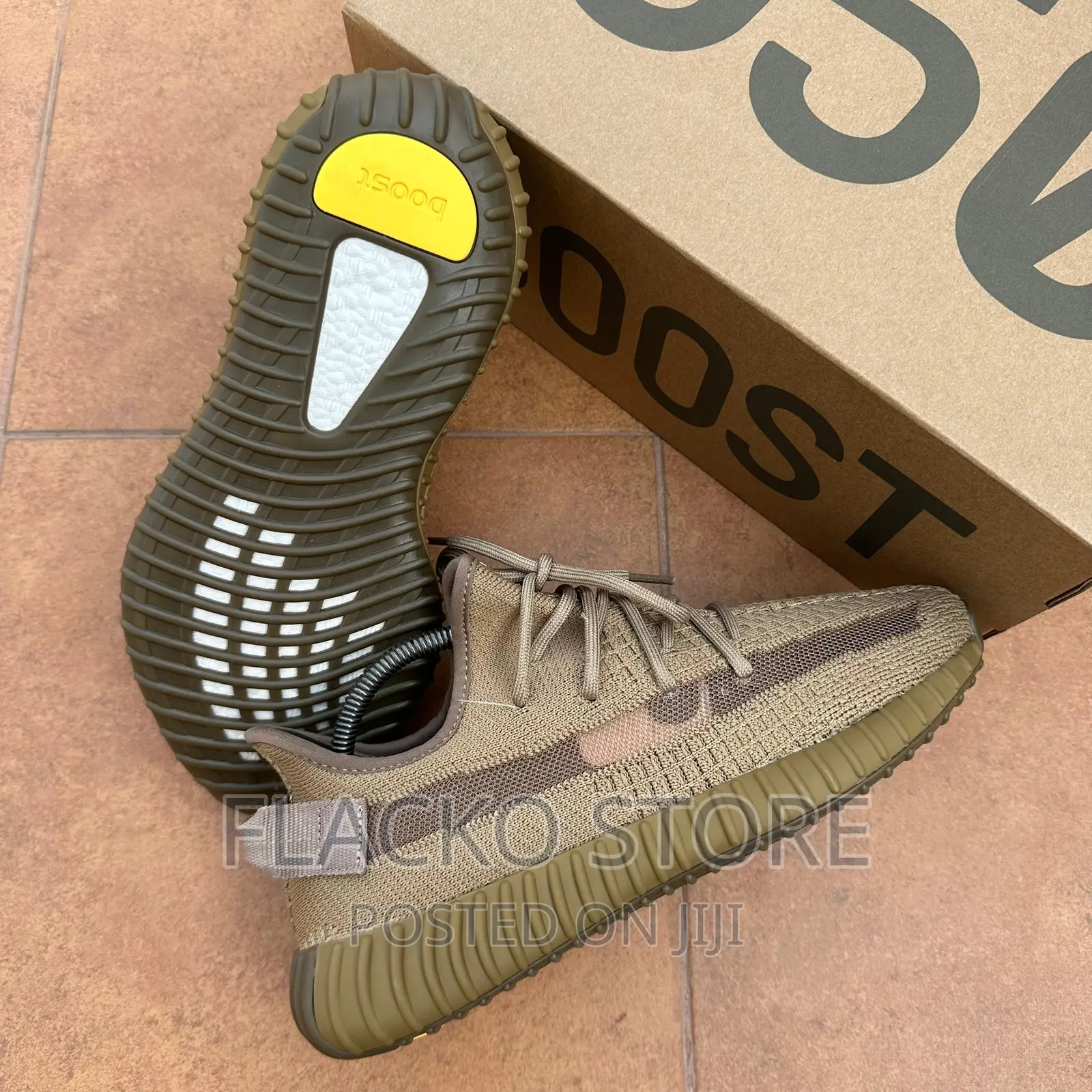 Original Yeezy 350 V2 Boost Sneakers