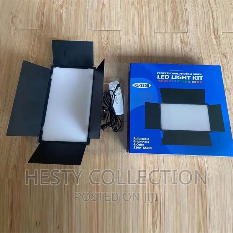 Rl 1200 Led Light and Tripod Stand