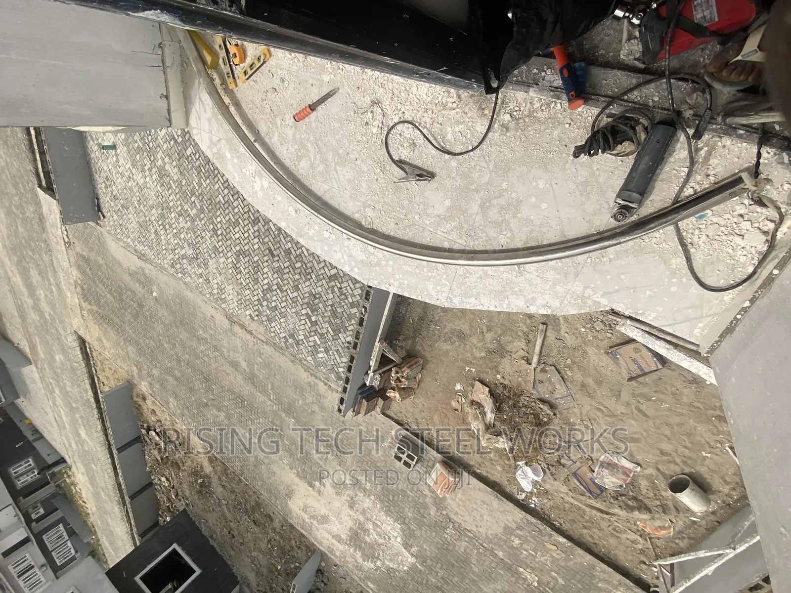 Round Bankonly Stainless Rails