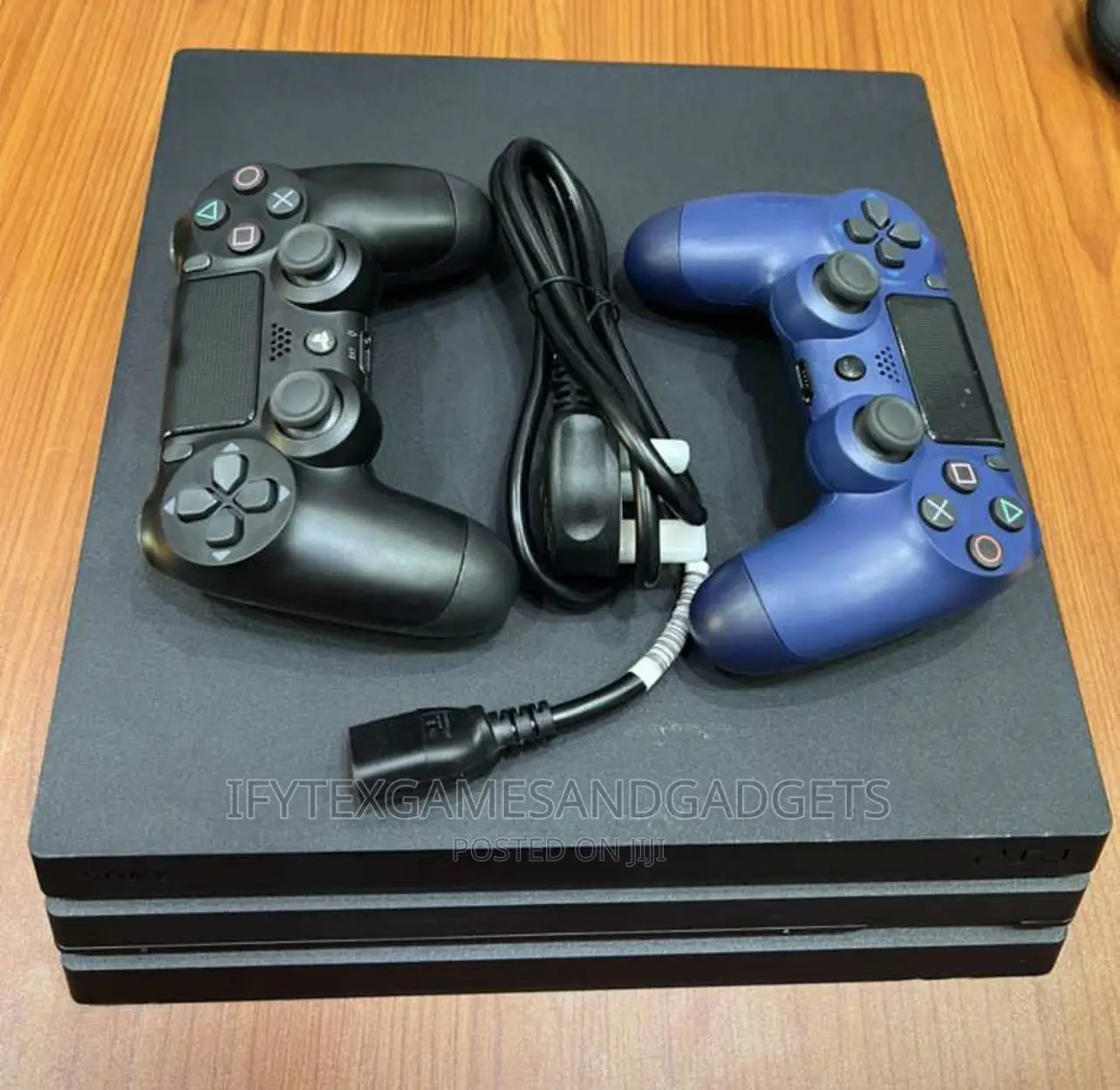 Ps 4 Pro 1tb With 2 Controllers