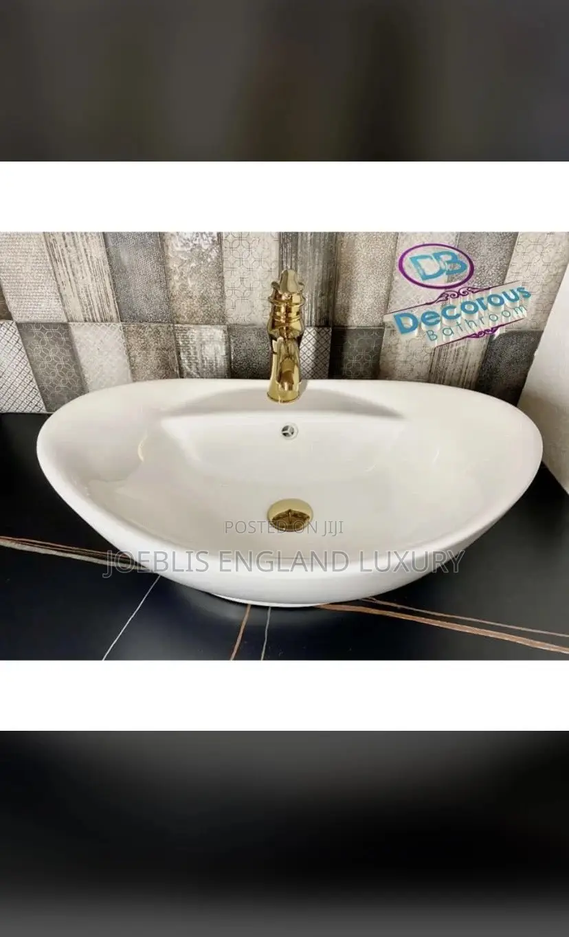 Counter Top With Tap Hole