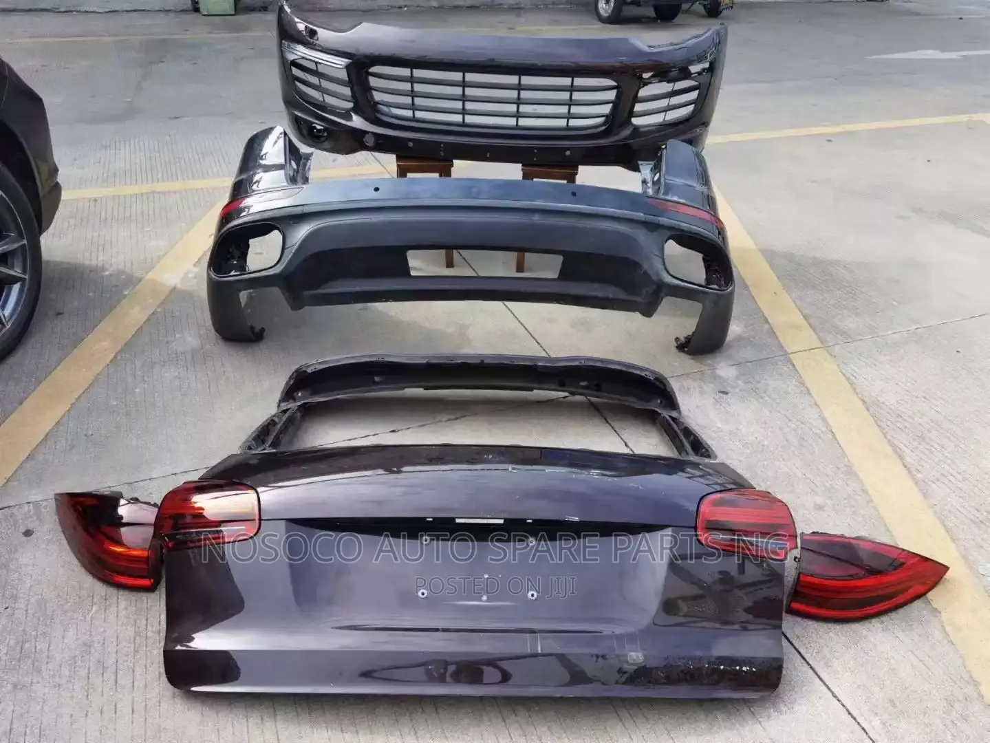 Front Bumper And Back Bumper Rear Light Porsche Cayenne 2016