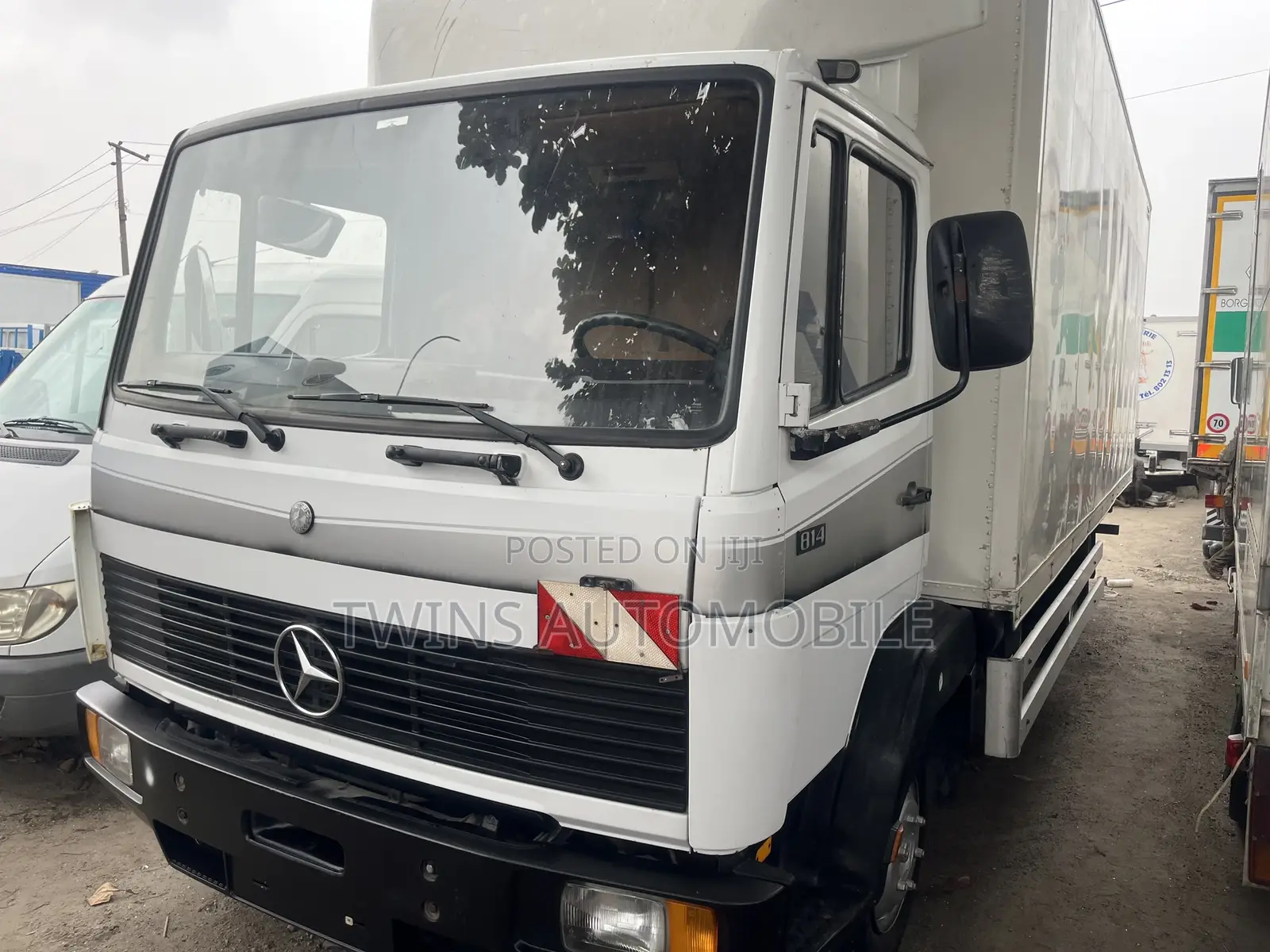 Mercedes-Benz 814 Container Body