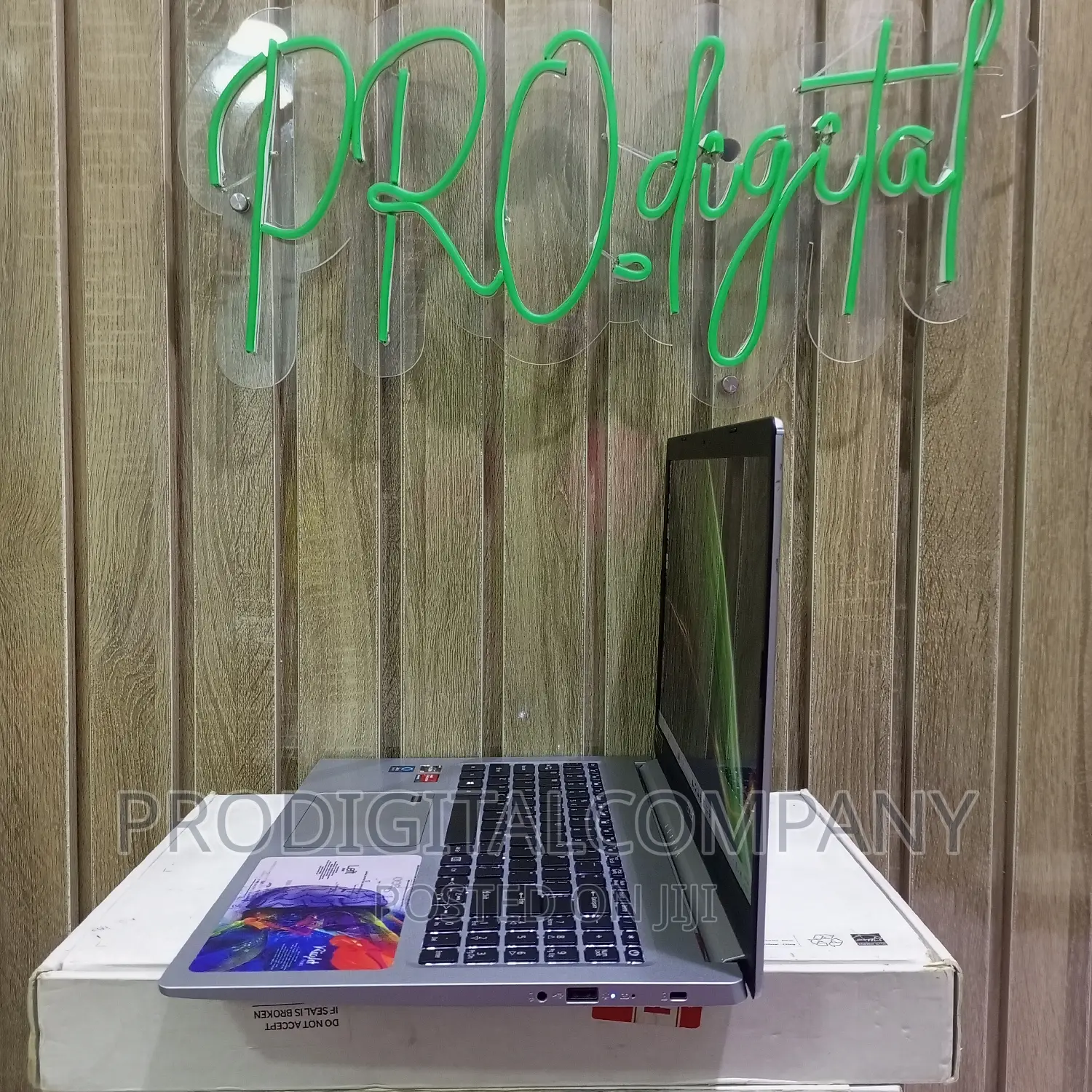 Laptop Acer Aspire A515 51 4GB AMD Ryzen 3 SSD 1T