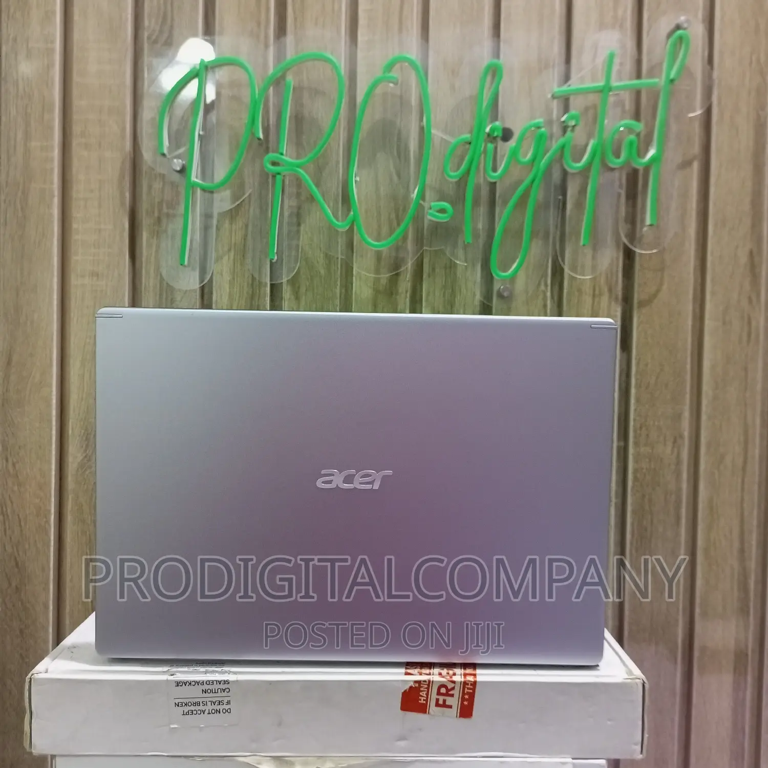 Laptop Acer Aspire A515 51 4GB AMD Ryzen 3 SSD 1T