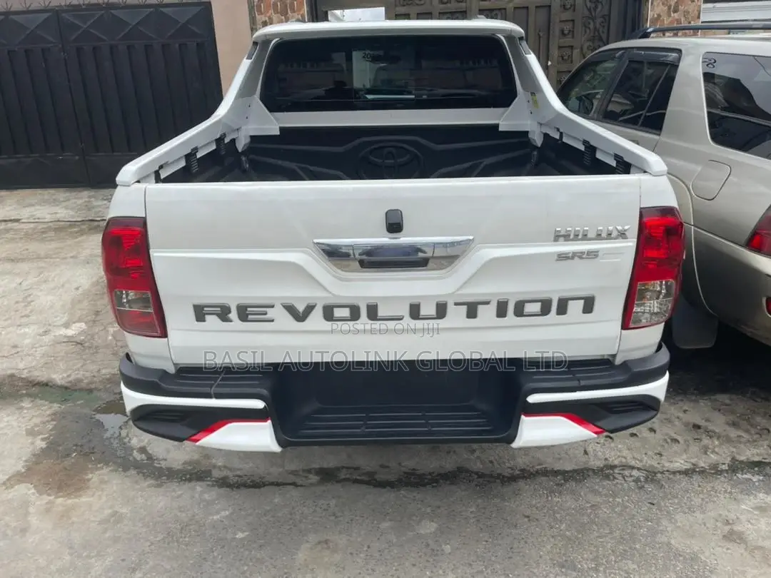 Back Bumper Padded Hilux